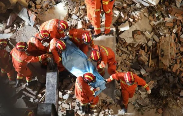 HOTEL COLLAPSES IN&nbsp;CHINA