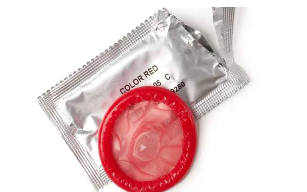 Condoms Available at Beijing Olympics But Hugs&nbsp;Prohibited