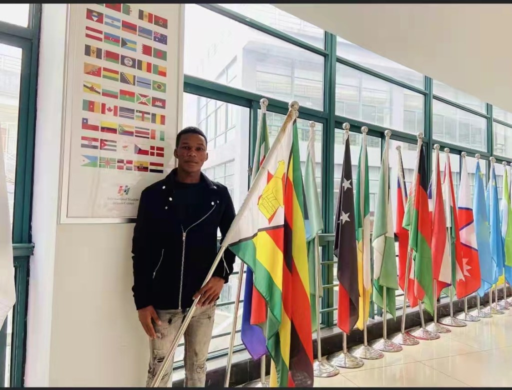 ZIMBABWEAN INTERNATIONAL STUDENT SHARES HIS ENCOUNTER WITH SPLENDID&nbsp;CHINA